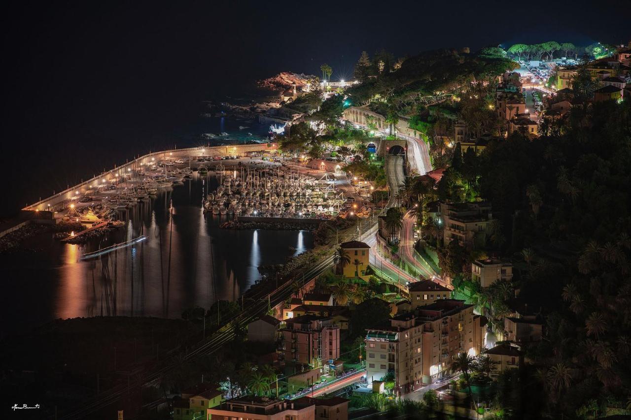 Gold Hotel Bordighera Buitenkant foto